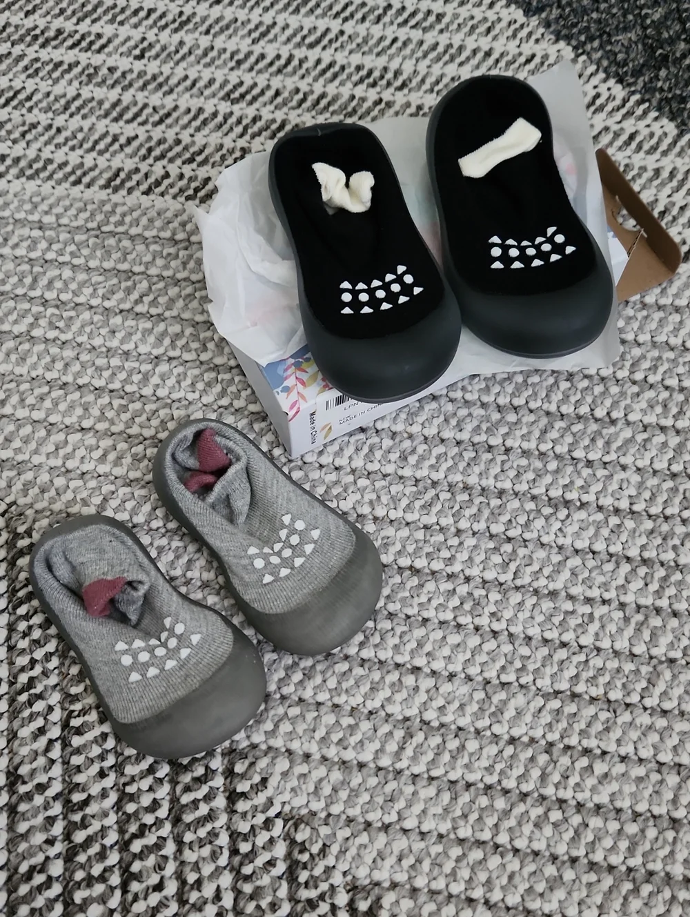 Toddler Baby Sock Shoes Non-Slip Slip-On Shoes - Black & Gray